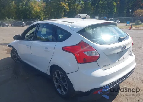2014 Ford Focus Se z USA, uszkodzony, nr VIN 1FADP3K2XEL337798